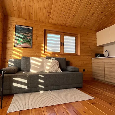 Dwór Piotra I Pawła- I Międzygórze