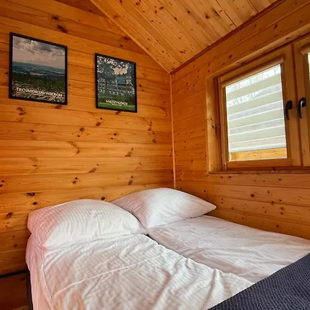 Dwór Piotra I Pawła- I Gospodarstwo agroturystyczne *