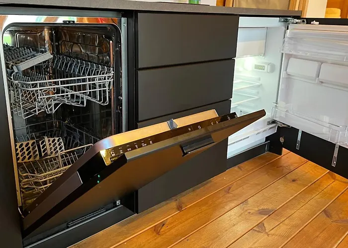 Dwor Piotra I Pawla- I *